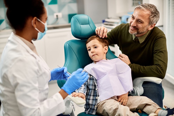 When To Take Your Child To A Family Dentist